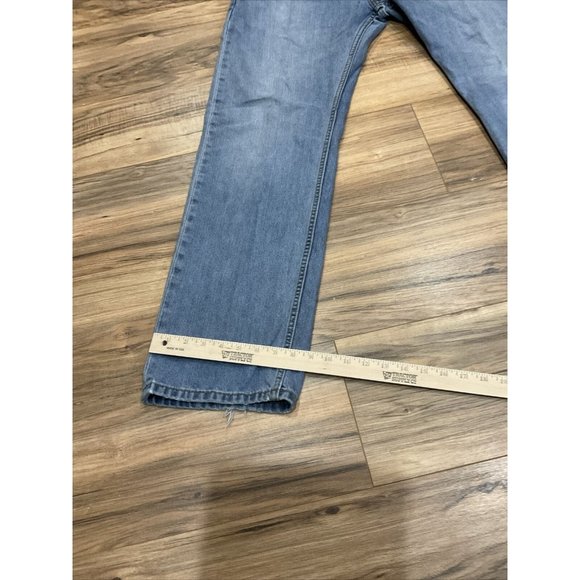 Vintage Levi’s 505 Jeans Mens 38 x 32 Made in USA Light Wash 90s Small Hole Left - Picture 3 of 16